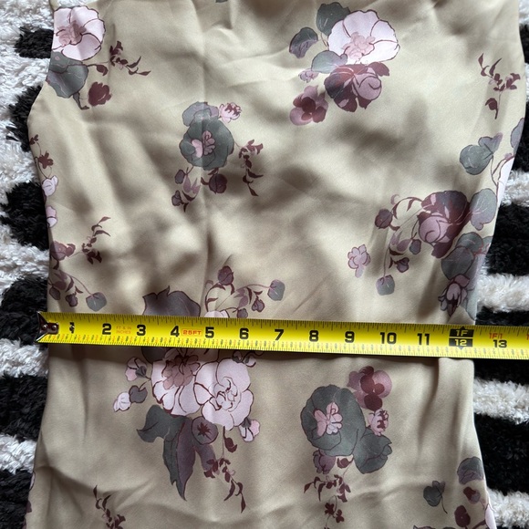 Aritzia champagne floral satin midi slip dress with cowl neck - Picture 5 of 7